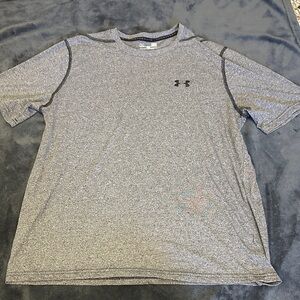 Under Armour Men's Heathered Gray Tee